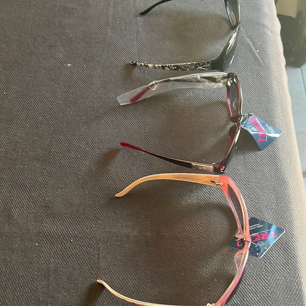 3 Pairs - NEW Foster Grant Trend MaxBlock Cat eye Sunglasses- New - No Fuss!